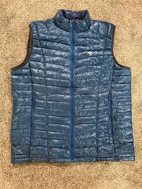 Mountain Hardwear blue down lightweight puffer for men, size 2XL